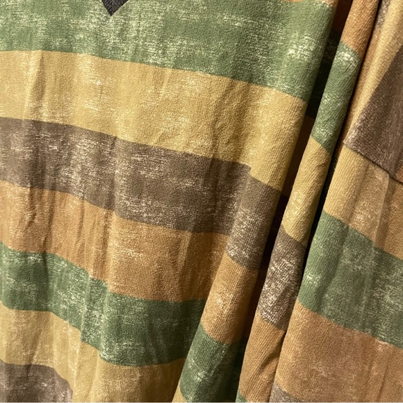 Sew In Love Women’s Distressed Striped Long Sleeve V-Neck Top Plus Size 2Xl - Picture 2 of 11